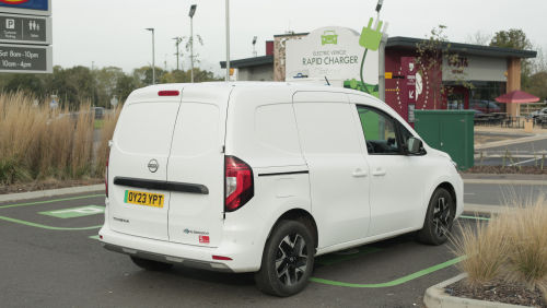 NISSAN TOWNSTAR L1 ELECTRIC 90kW Acenta Van Auto 45kWh view 10
